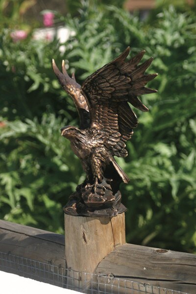 Eagle affordable gift incentive awards for those in the military statue